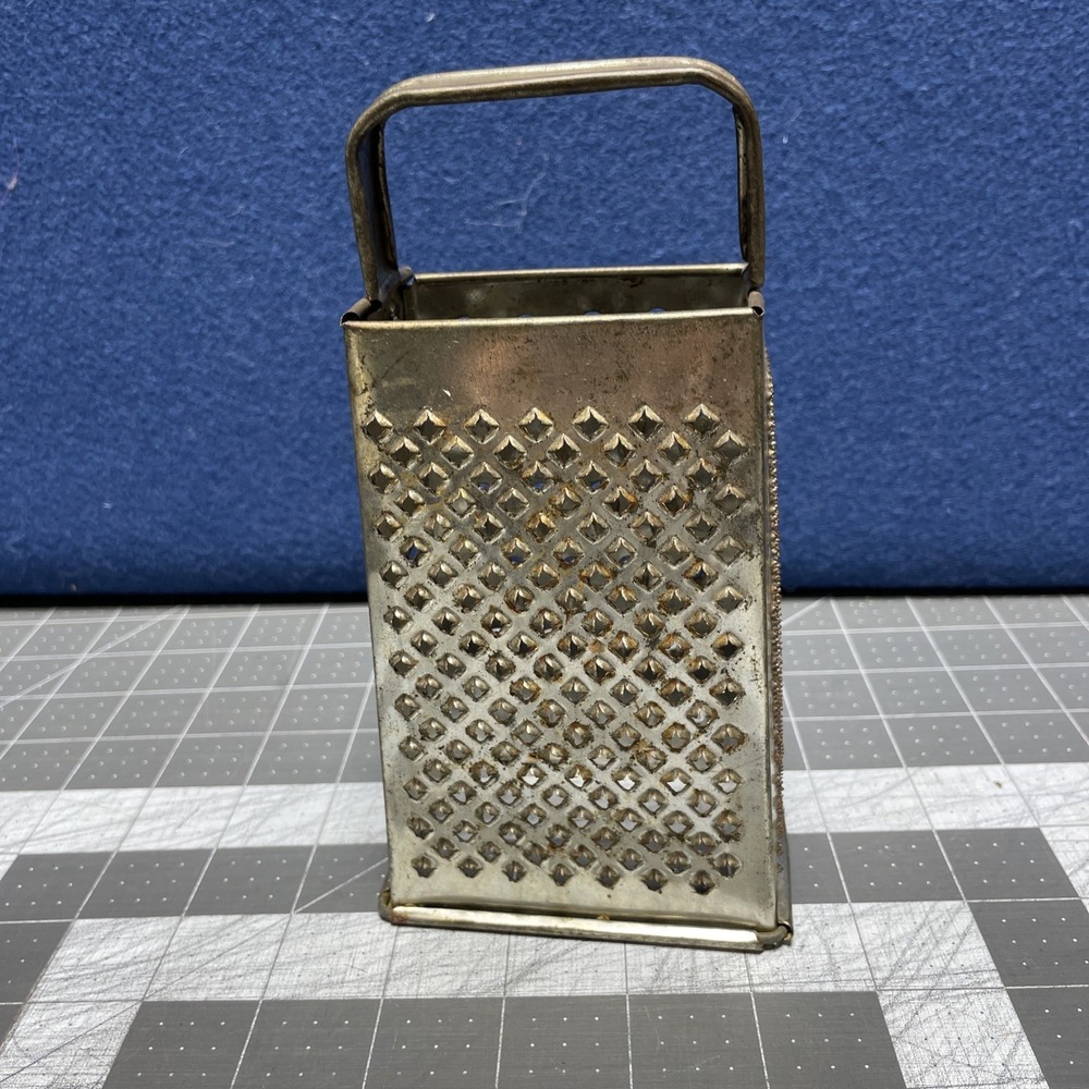 Box Cheese Grater Shredder Brite-Pride 4-Side Metal‎ Rustic Kitchen Decor - Picture 3 of 7